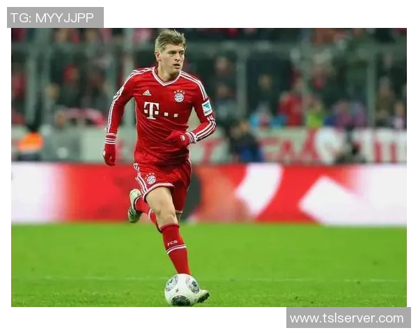 克罗斯在足球世界中的传奇之路与他对球队的深远影响分析