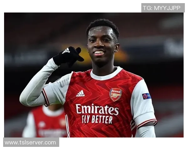 热苏斯的崛起之路：从青涩小将到足球场上的闪耀明星