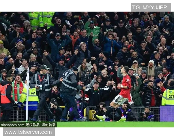 曼联与利兹联激烈对决精彩瞬间回顾与分析